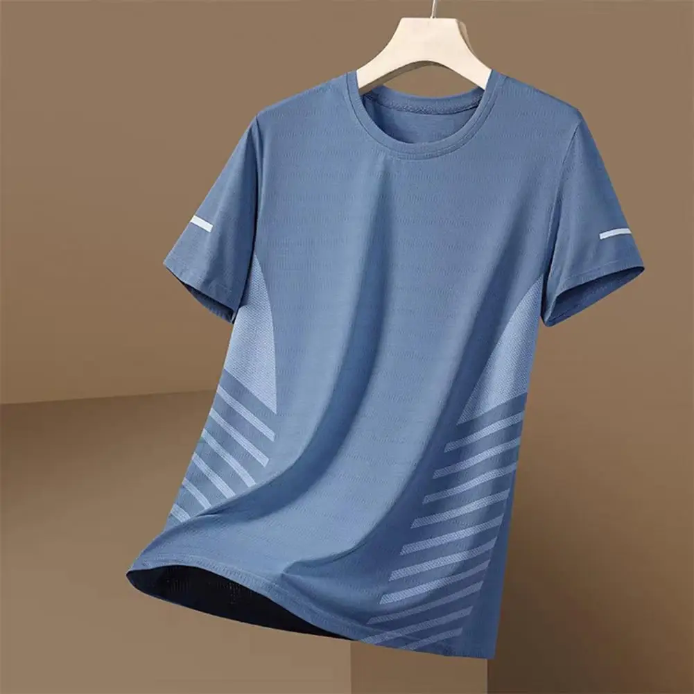 Quick drying ice silk short sleeved T-shirt, simple and loose sportswear, sweat wicking and breathable running basketball shirt