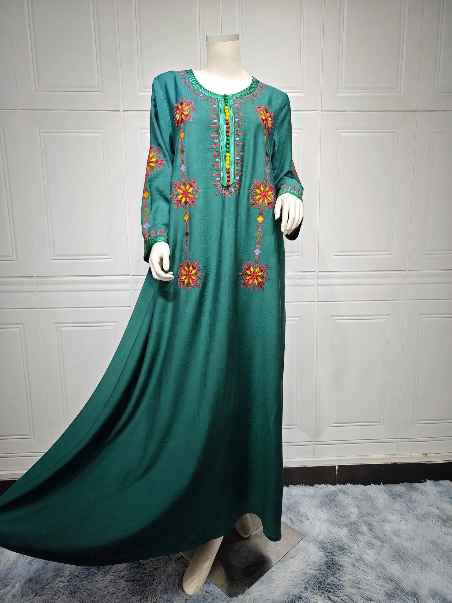 Elegant Embroidery Muslim Dress for Women Jalabiya Abaya Ramadan Long Dresses Abayas Woman Kimono Robe Moroccan Caftan Vestidos