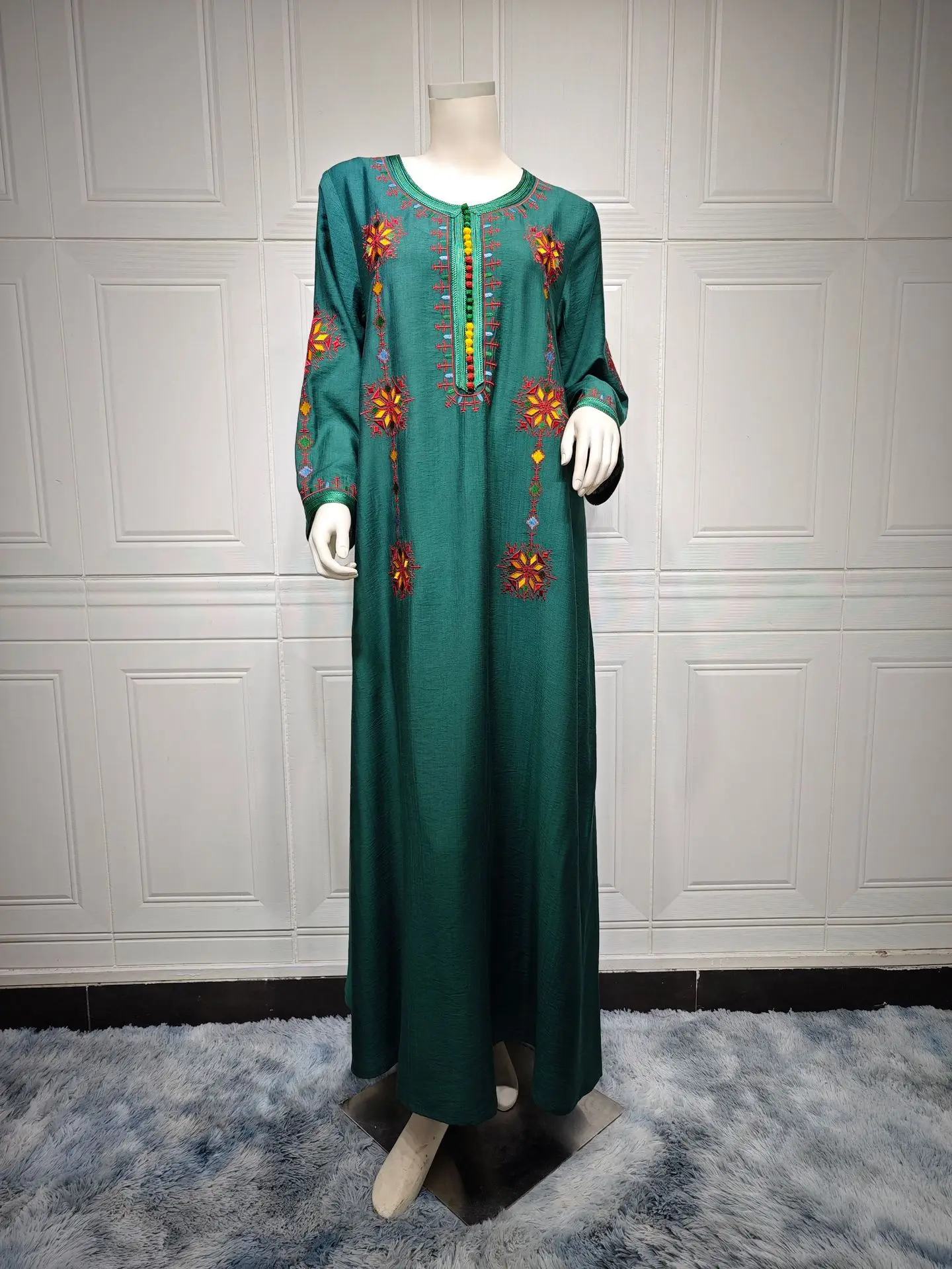 Elegant Embroidery Muslim Dress for Women Jalabiya Abaya Ramadan Long Dresses Abayas Woman Kimono Robe Moroccan Caftan Vestidos