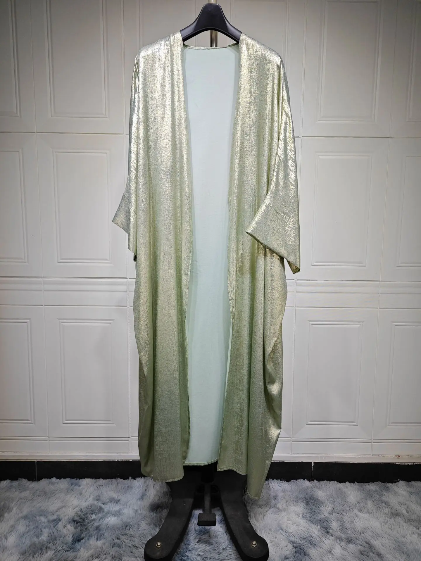 Ramadan Eid Shiny Batwing Satin Open Kimono Abaya Dubai Luxury Muslim Abayas For Women Kaftan Dress Islamic Clothing Femme Robes