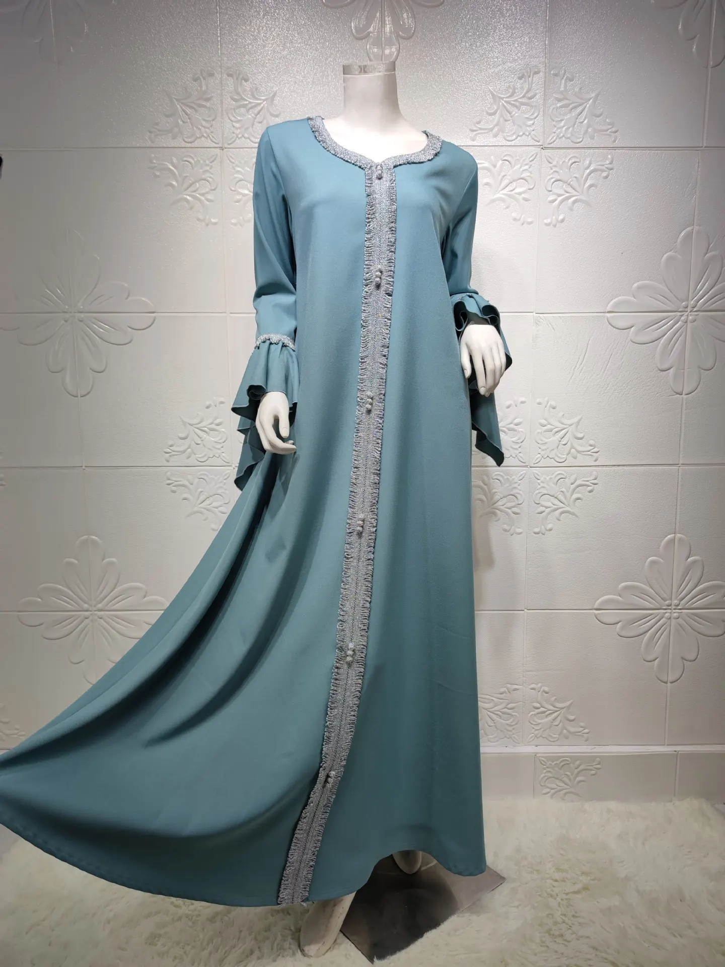 Autumn Modest Muslim Dress for Women Ruffles Sleeve Embroidered Abaya Duabi Arabic Vestidos Moroccon Kaftan Islamic Gown Robe