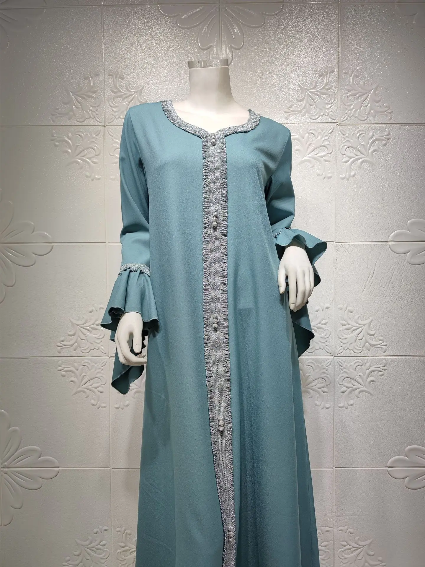 Autumn Modest Muslim Dress for Women Ruffles Sleeve Embroidered Abaya Duabi Arabic Vestidos Moroccon Kaftan Islamic Gown Robe