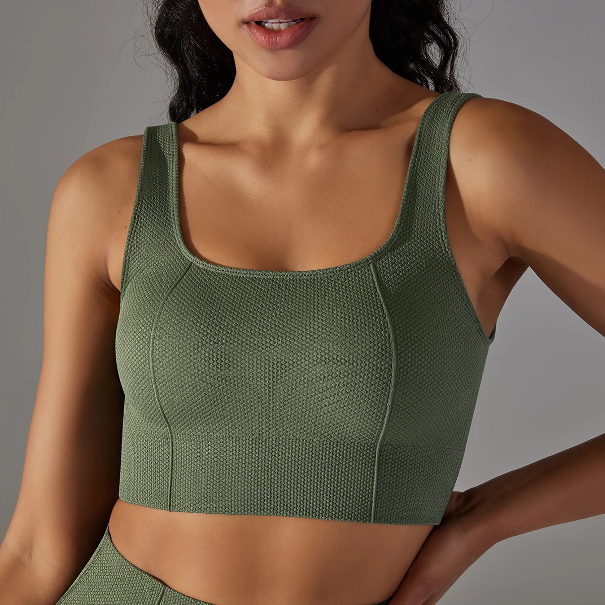 Seamless Yoga Bra Fitness Sports Bra Gym Running Shockproof Bra With Pad Workout Women Athleisure Sleeveless Crop Top Vest