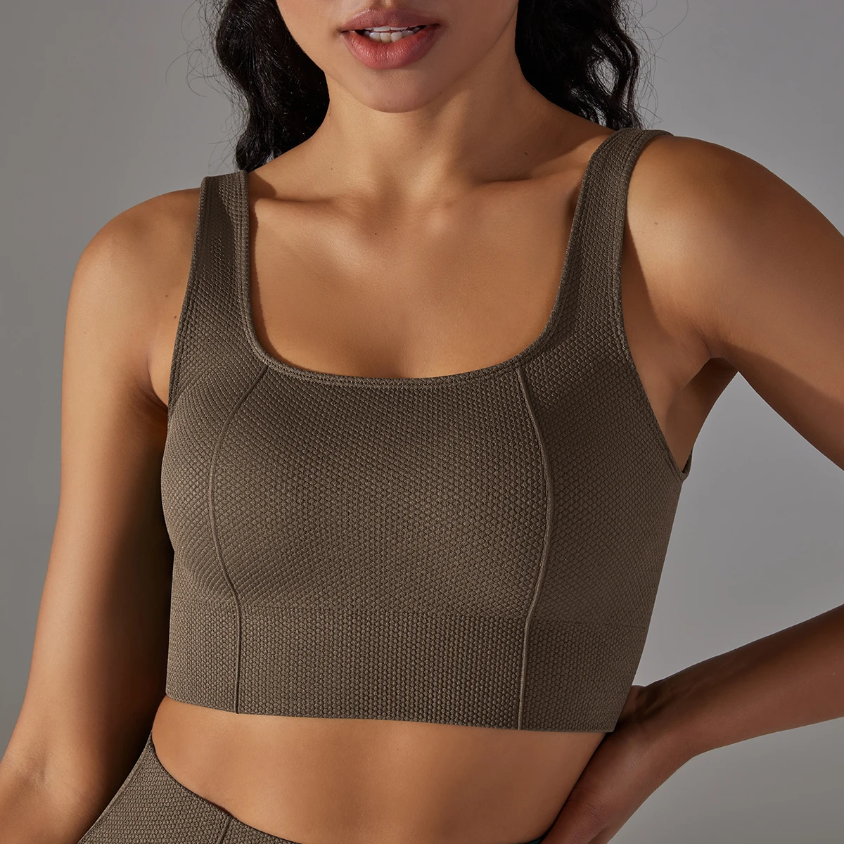 Seamless Yoga Bra Fitness Sports Bra Gym Running Shockproof Bra With Pad Workout Women Athleisure Sleeveless Crop Top Vest