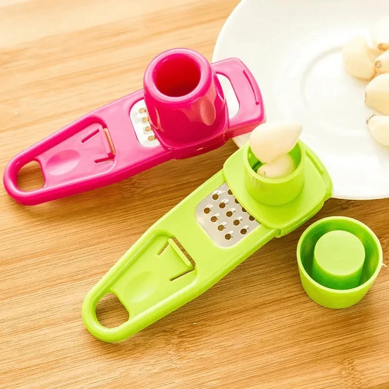 1pc Multi-Functional Garlic Press and Grater Cutter Peeler Manual Garlic Mincer Chopping Garlic Kitchen Tool for Easy Cooking